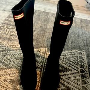 NWOT Hunter knee high boots